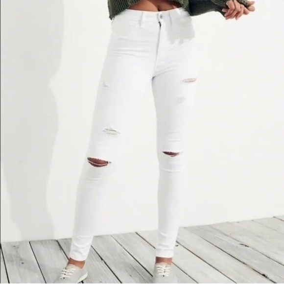 Hollister Pants - Hollister White Distressed High Rise Super Skinny Size 3 Short
